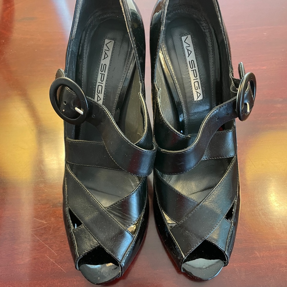 Made in Italy. Via Spiga heels. Size 6